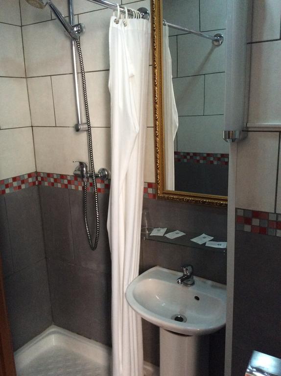 Hotel Paname Клиши Стая снимка